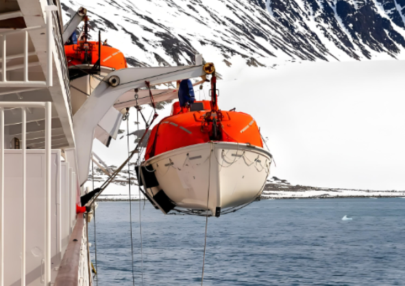 how to start lifeboat engine in cold weather